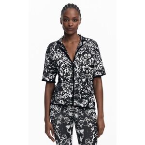 Desigual Women's Bandana Fluid Short Sleeve Abstract Print White Black Medium